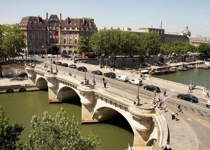 Pick A Flat's In Saint Louis - Quai Des Orfevres Paris